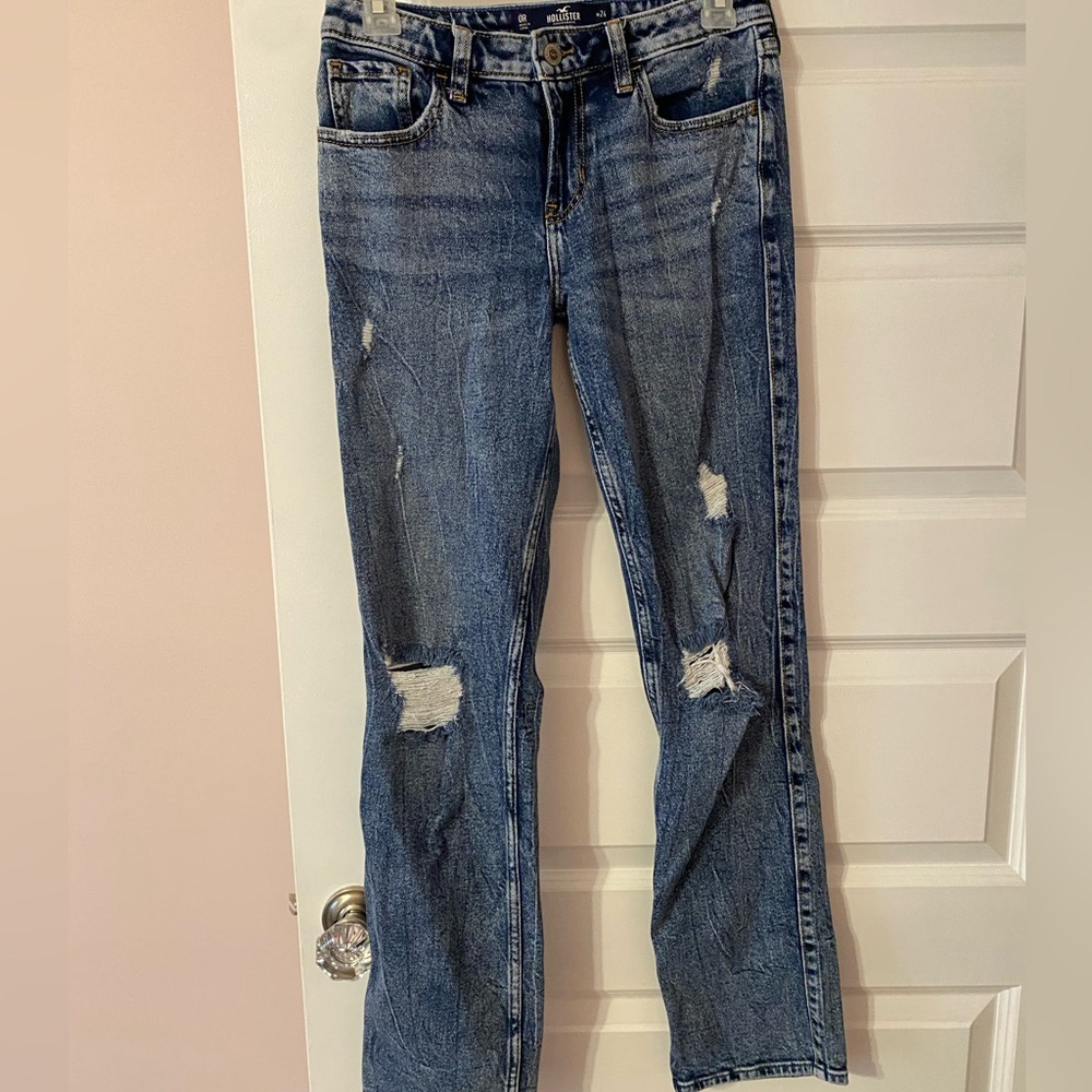 Hollister Women's Distressed low rise Blue Jeans
